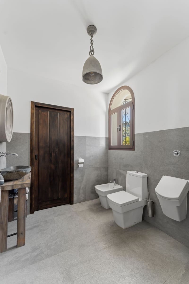 11 makuuhuone Huvila myytävänä paikassa Mijas mukana uima-altaan - 3 500 000 € (Ref: 9981583)
