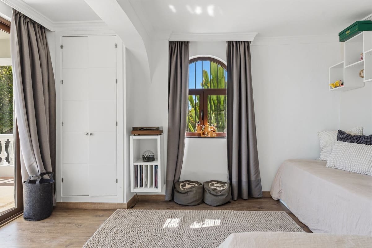 11 makuuhuone Huvila myytävänä paikassa Mijas mukana uima-altaan - 3 500 000 € (Ref: 9981583)