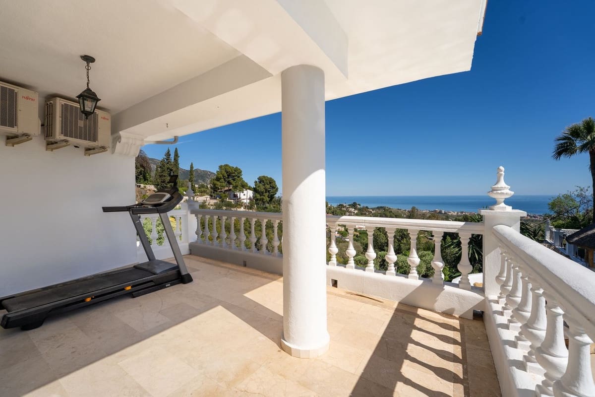 11 makuuhuone Huvila myytävänä paikassa Mijas mukana uima-altaan - 3 500 000 € (Ref: 9981583)