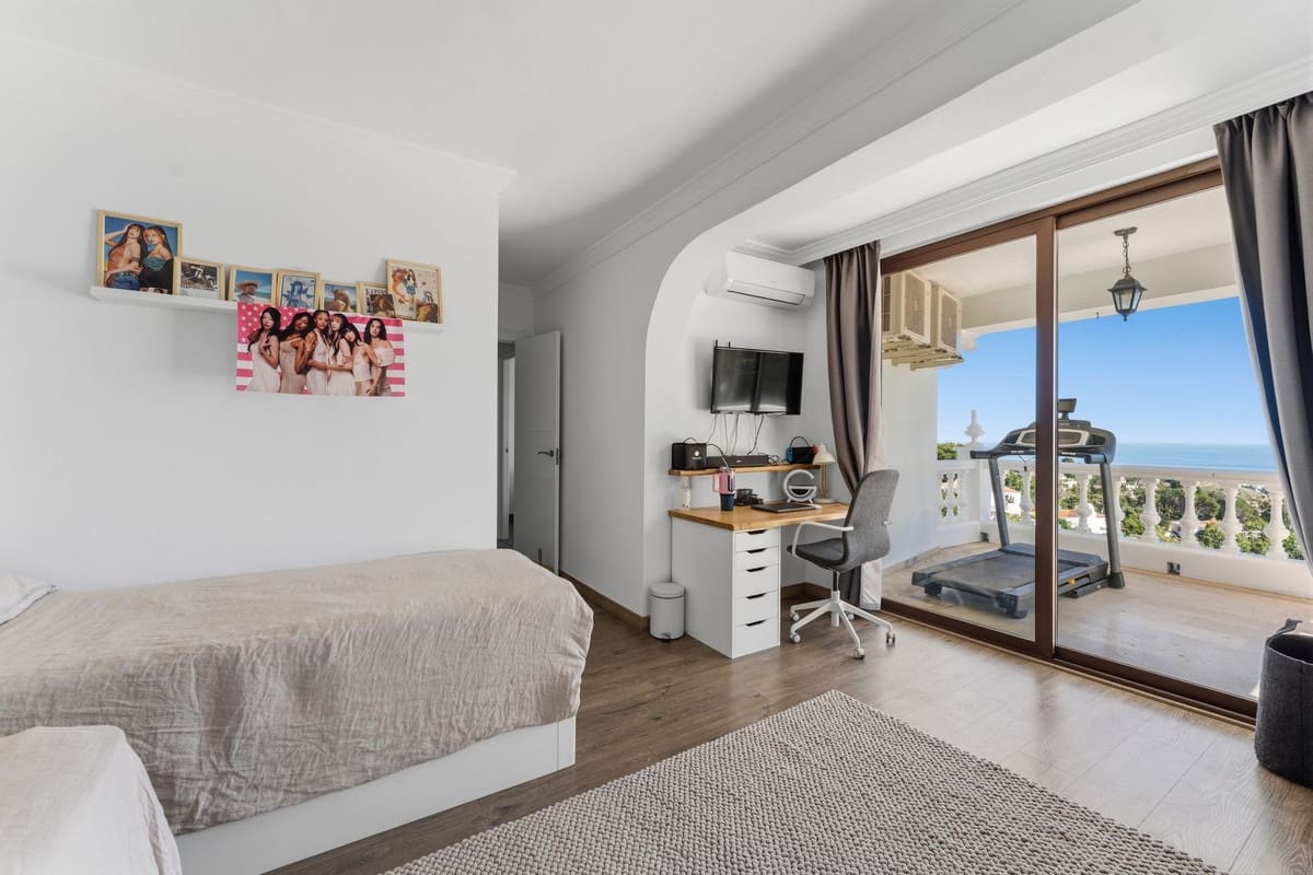 11 makuuhuone Huvila myytävänä paikassa Mijas mukana uima-altaan - 3 500 000 € (Ref: 9981583)