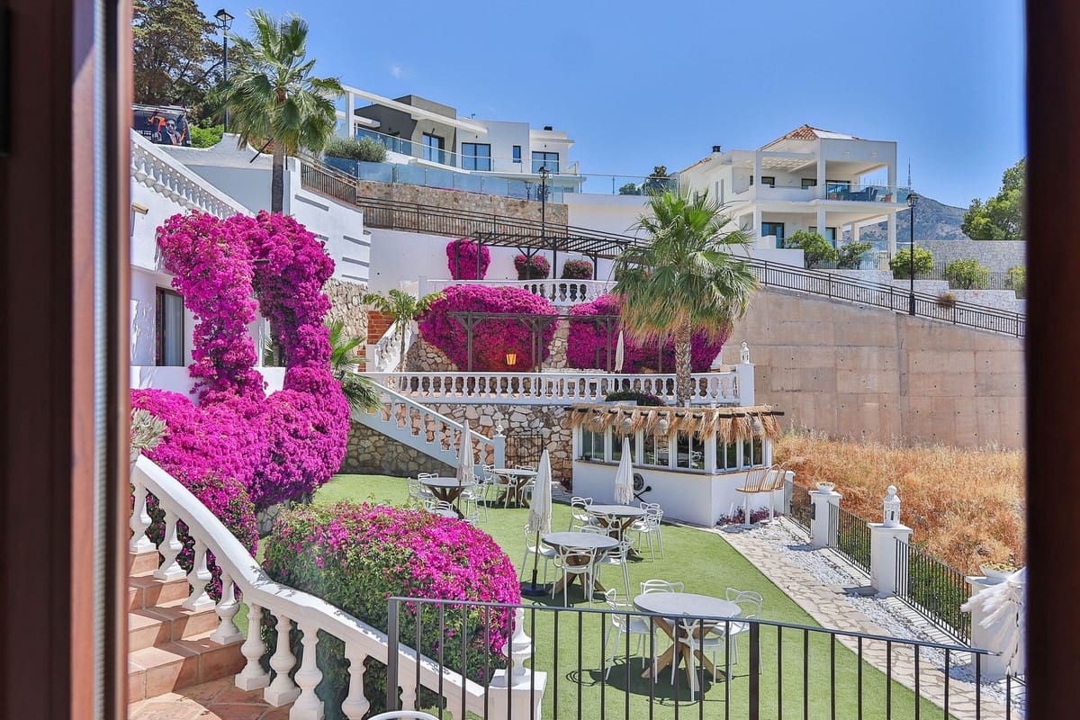 11 makuuhuone Huvila myytävänä paikassa Mijas mukana uima-altaan - 3 500 000 € (Ref: 9981583)
