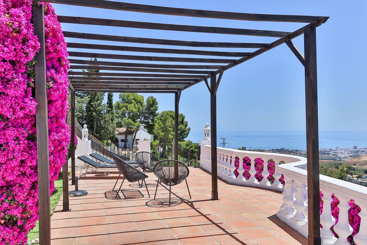 11 makuuhuone Huvila myytävänä paikassa Mijas mukana uima-altaan - 3 500 000 € (Ref: 9981583)