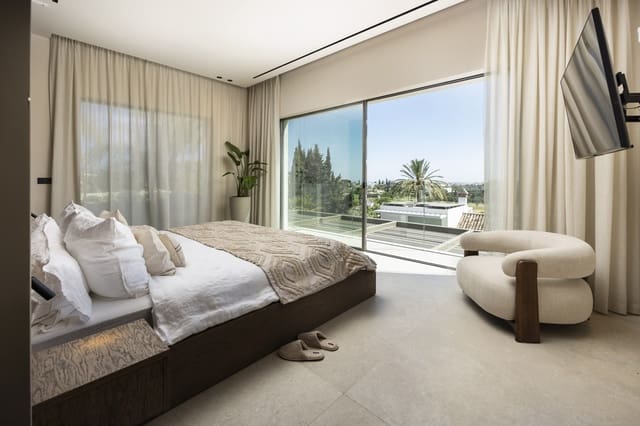 5 soveværelse Villa til salg i Nueva Andalucia, Marbella med swimmingpool - € 4.695.000 (Ref: 9981585)