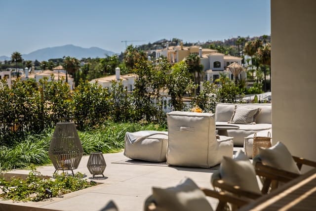 5 soveværelse Villa til salg i Nueva Andalucia, Marbella med swimmingpool - € 4.695.000 (Ref: 9981585)