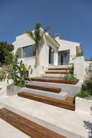 5 soveværelse Villa til salg i Nueva Andalucia, Marbella med swimmingpool - € 4.695.000 (Ref: 9981585)