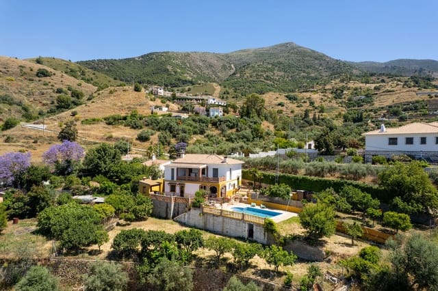 4 bedroom Villa for sale in Mijas with pool - € 725,000 (Ref: 9981586)