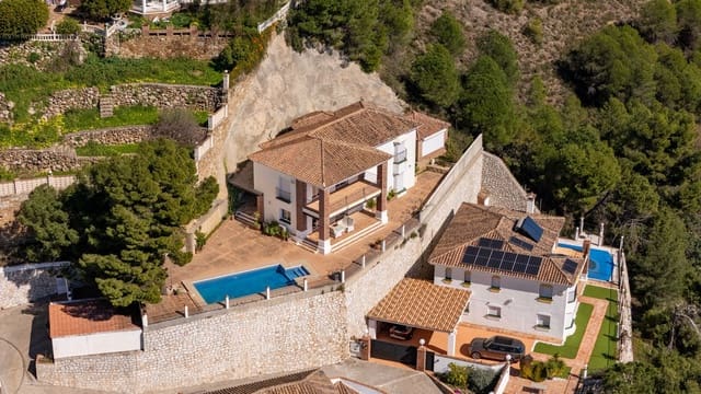 3 slaapkamer Villa te koop in Mijas met zwembad - € 1.460.000 (Ref: 9981587)