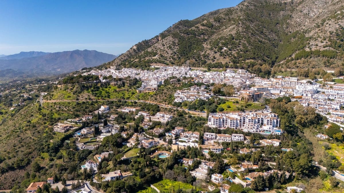 3 slaapkamer Villa te koop in Mijas met zwembad - € 1.460.000 (Ref: 9981587)