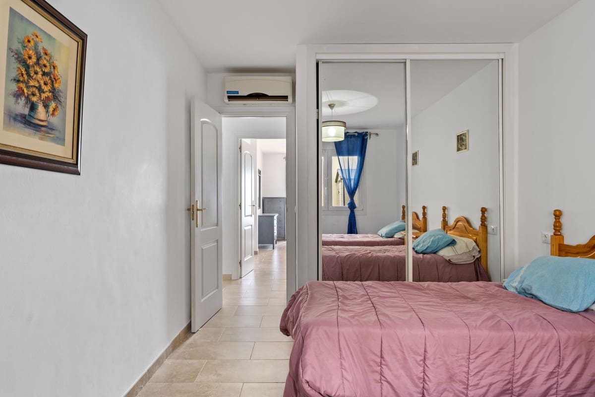 2 slaapkamer Appartement te koop in Benalmadena met zwembad - € 540.000 (Ref: 9981589)