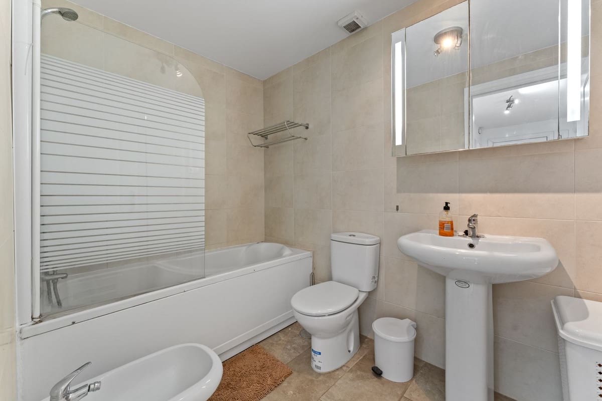 2 slaapkamer Appartement te koop in Benalmadena met zwembad - € 540.000 (Ref: 9981589)