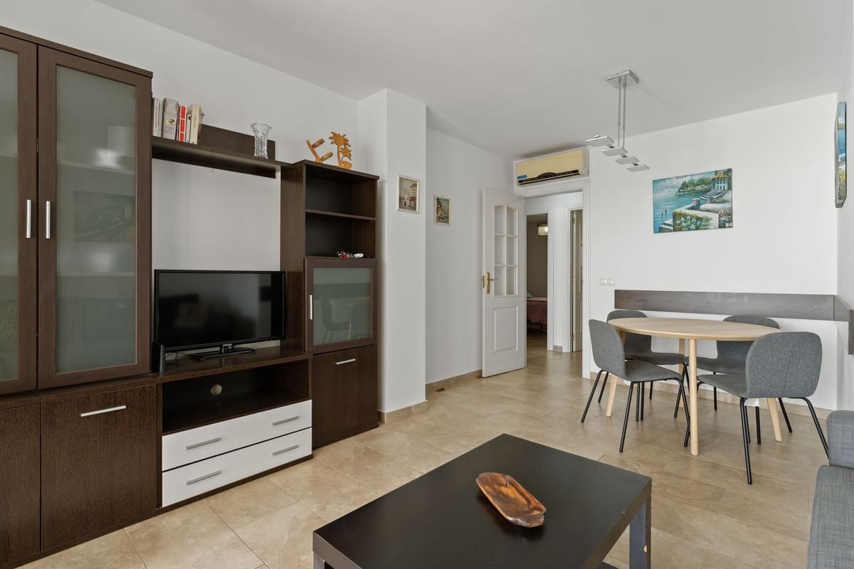 2 slaapkamer Appartement te koop in Benalmadena met zwembad - € 540.000 (Ref: 9981589)