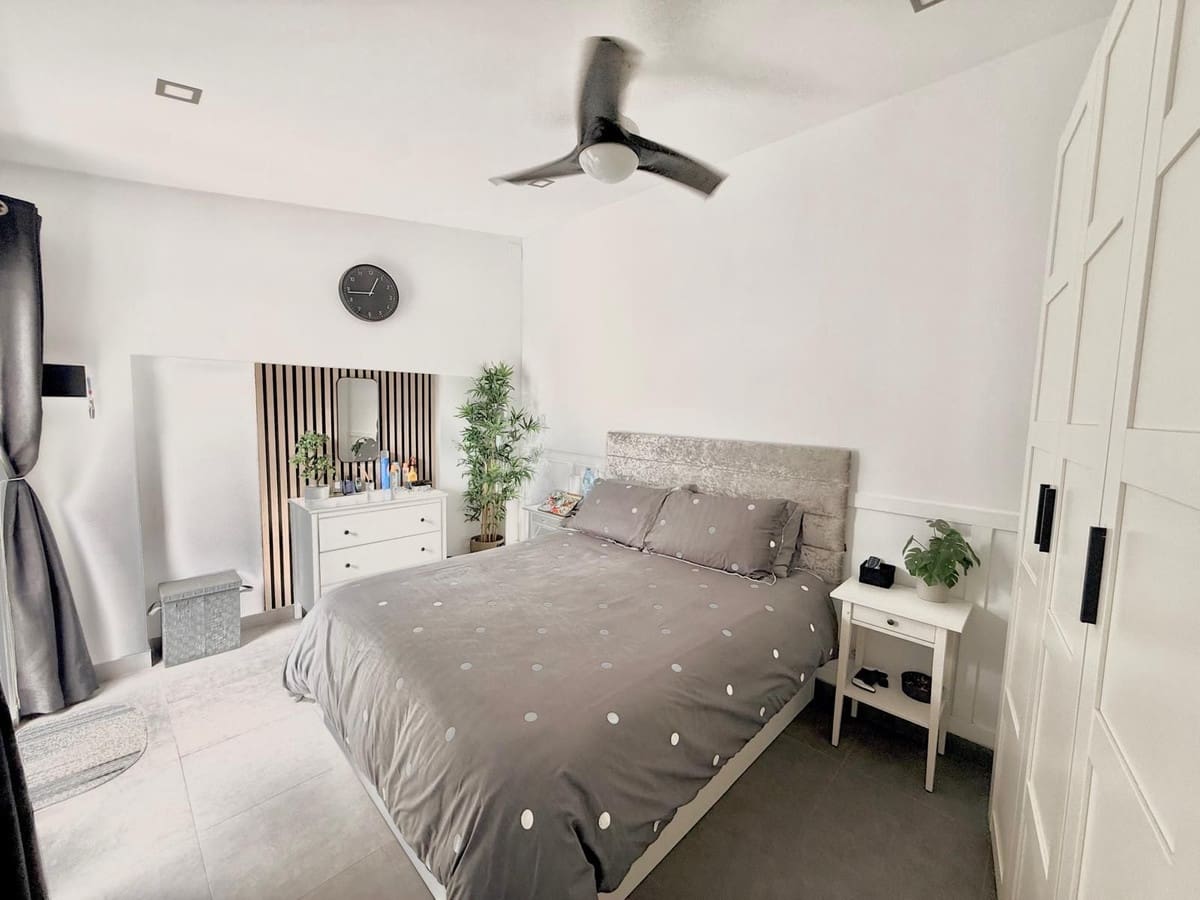 3 soverom Kjedet enebolig til salgs i Benalmadena med svømmebasseng - € 625 000 (Ref: 9983295)