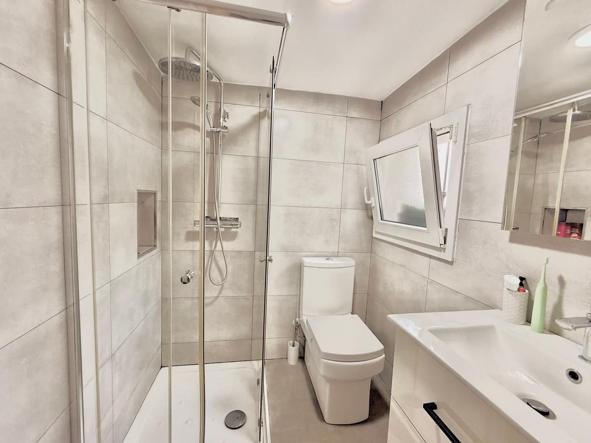 3 soverom Kjedet enebolig til salgs i Benalmadena med svømmebasseng - € 625 000 (Ref: 9983295)