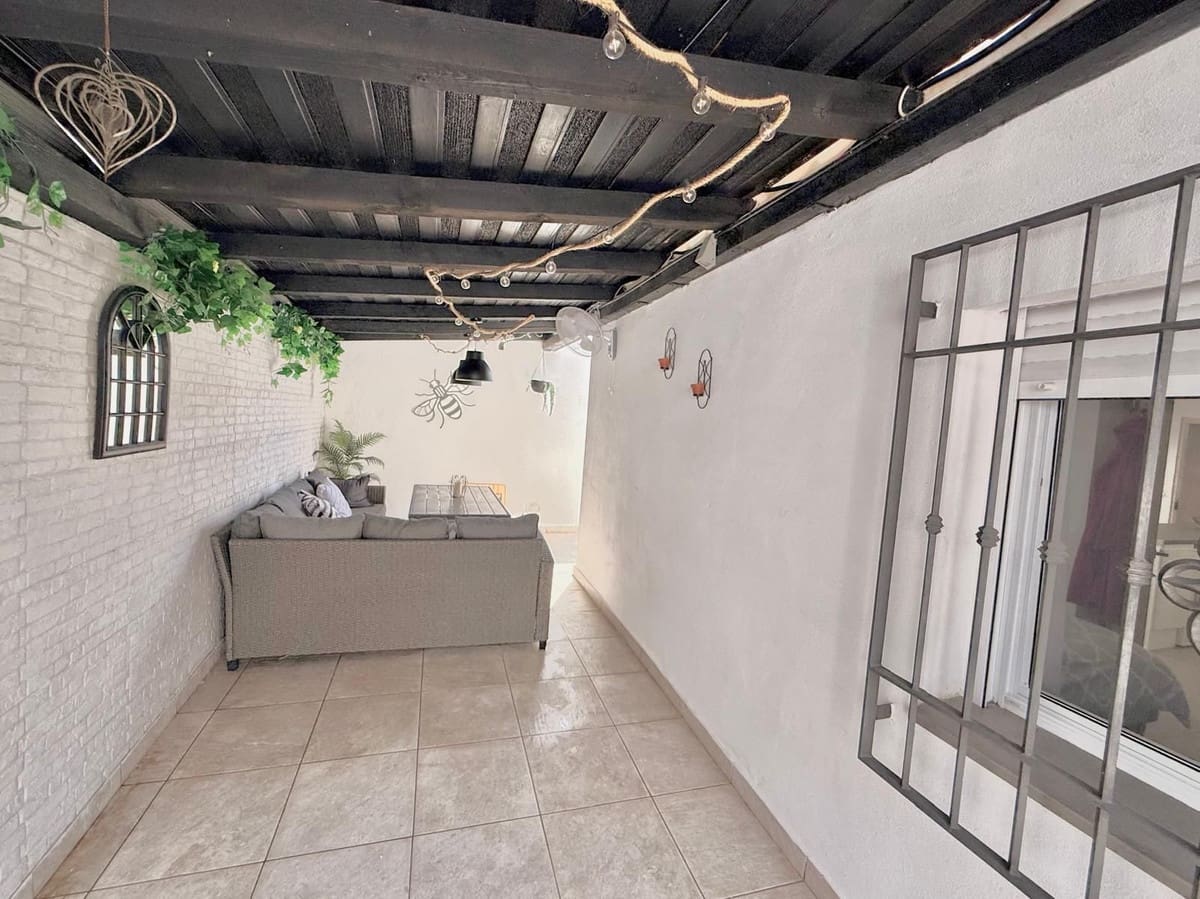 3 soverom Kjedet enebolig til salgs i Benalmadena med svømmebasseng - € 625 000 (Ref: 9983295)