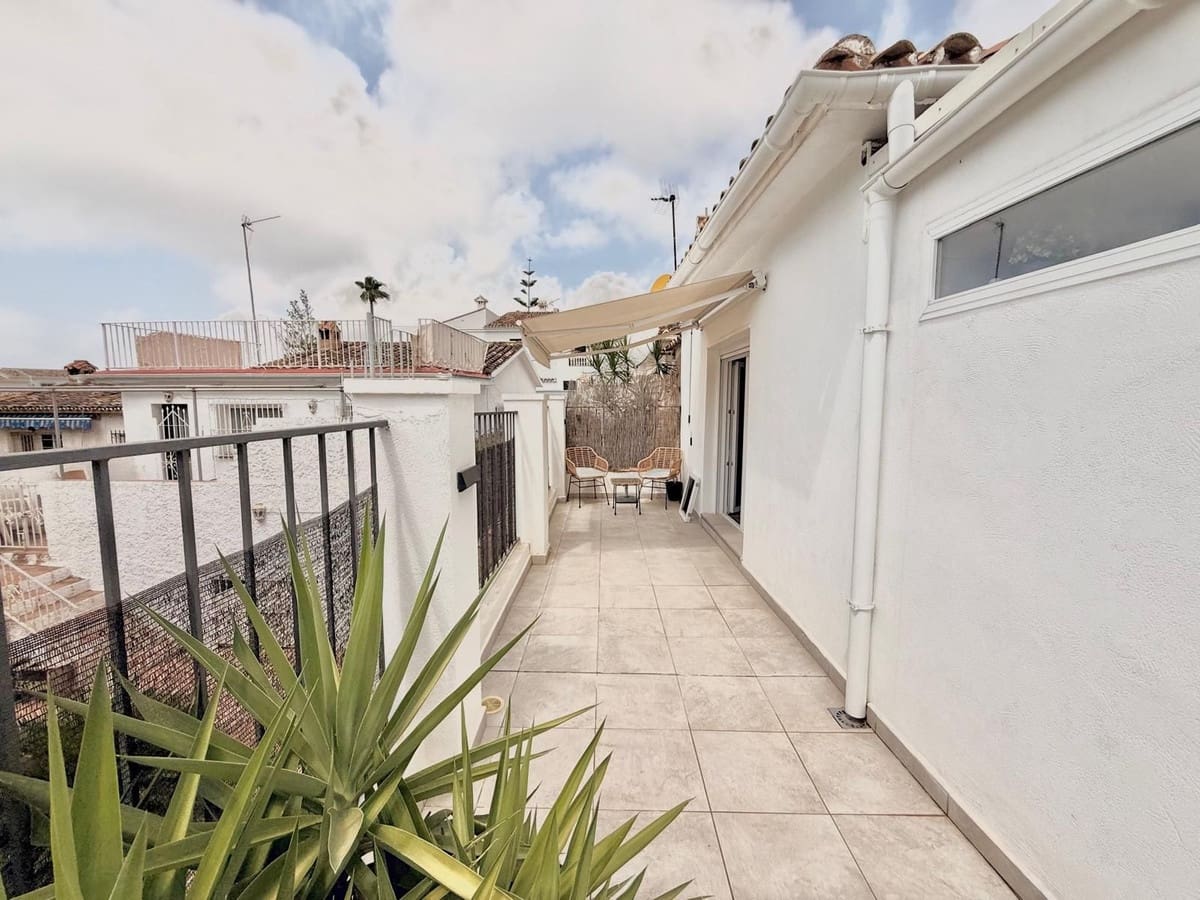 3 soverom Kjedet enebolig til salgs i Benalmadena med svømmebasseng - € 625 000 (Ref: 9983295)