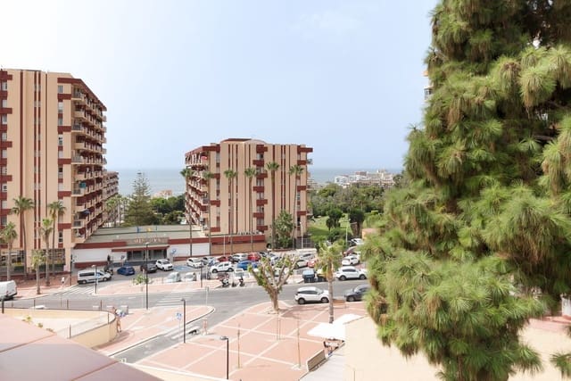 2 soverom Leilighet til salgs i Benalmadena Costa, Benalmádena med svømmebasseng - € 327 500 (Ref: 9983302)