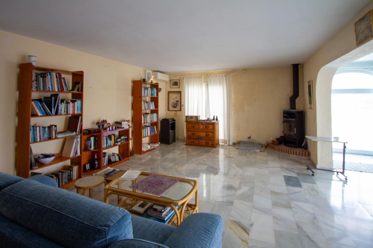 5 slaapkamer Villa te koop in Mijas Costa met zwembad garage - € 1.050.000 (Ref: 9983303)