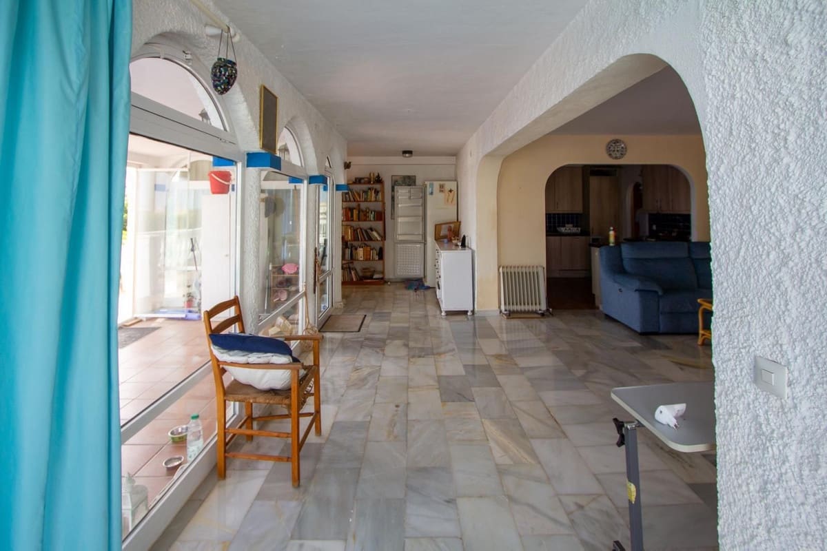 5 slaapkamer Villa te koop in Mijas Costa met zwembad garage - € 1.050.000 (Ref: 9983303)