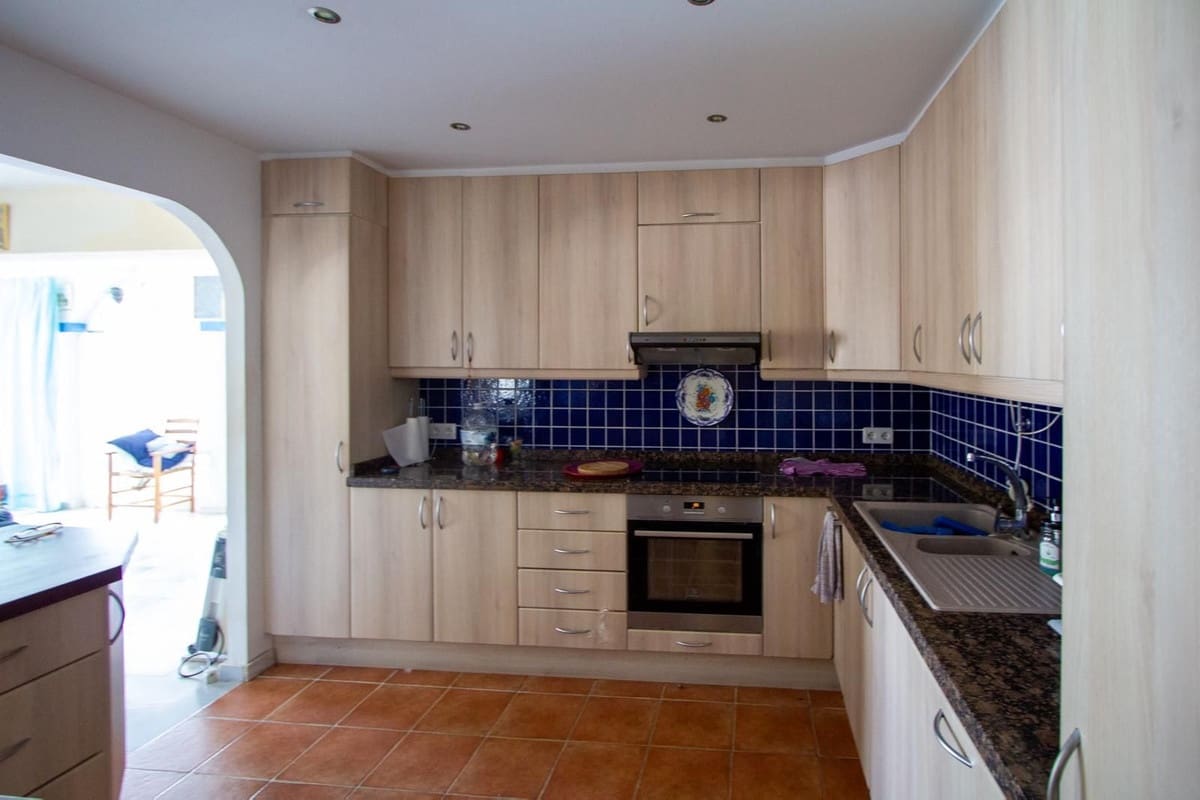 5 slaapkamer Villa te koop in Mijas Costa met zwembad garage - € 1.050.000 (Ref: 9983303)
