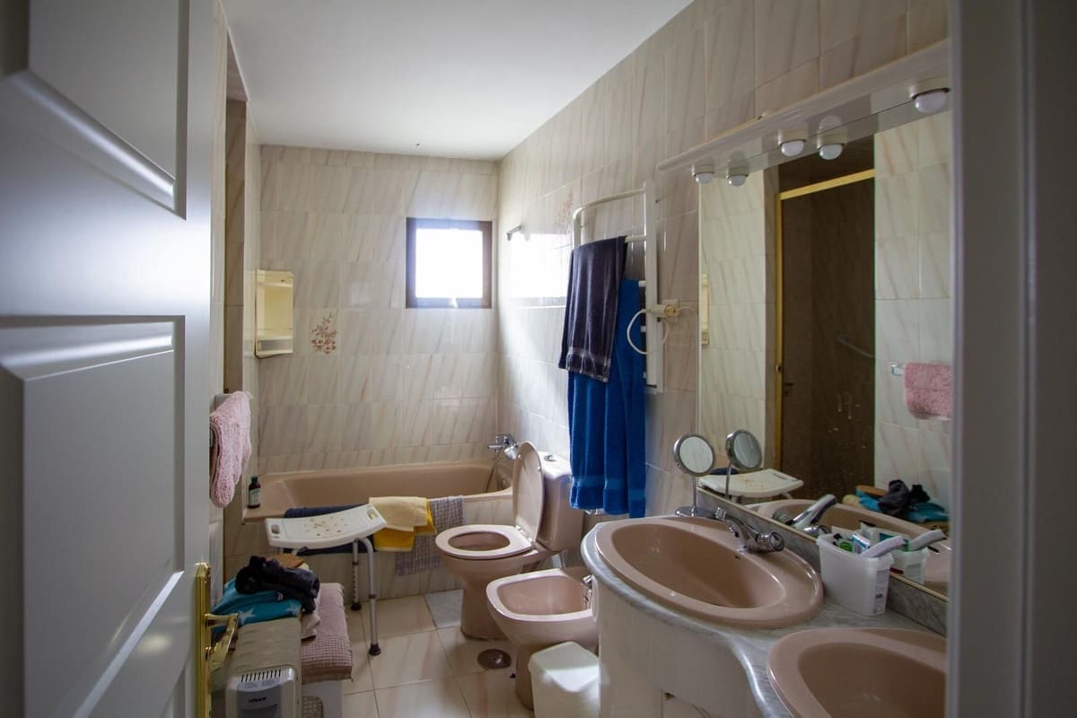 5 slaapkamer Villa te koop in Mijas Costa met zwembad garage - € 1.050.000 (Ref: 9983303)