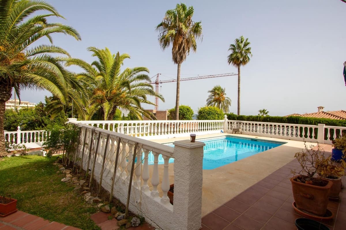 5 slaapkamer Villa te koop in Mijas Costa met zwembad garage - € 1.050.000 (Ref: 9983303)