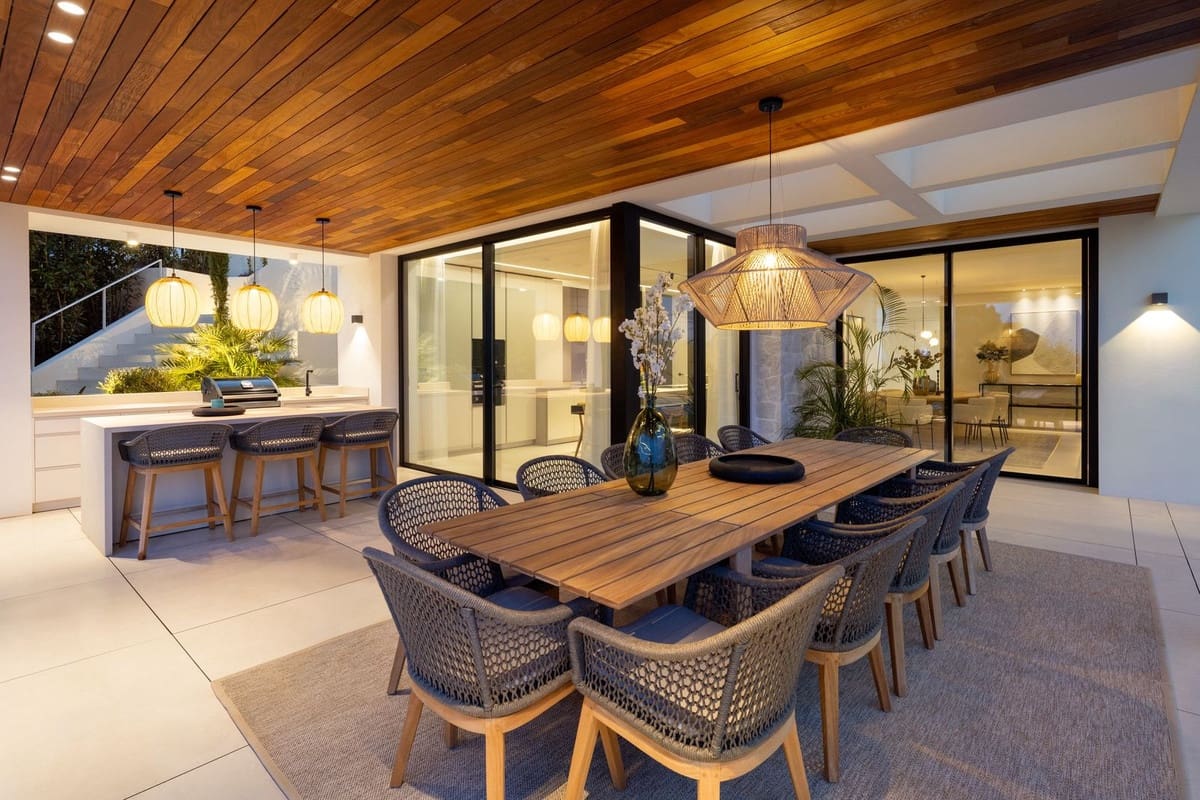 6 soveværelse Villa til salg i La Quinta med swimmingpool - € 6.995.000 (Ref: 9983306)