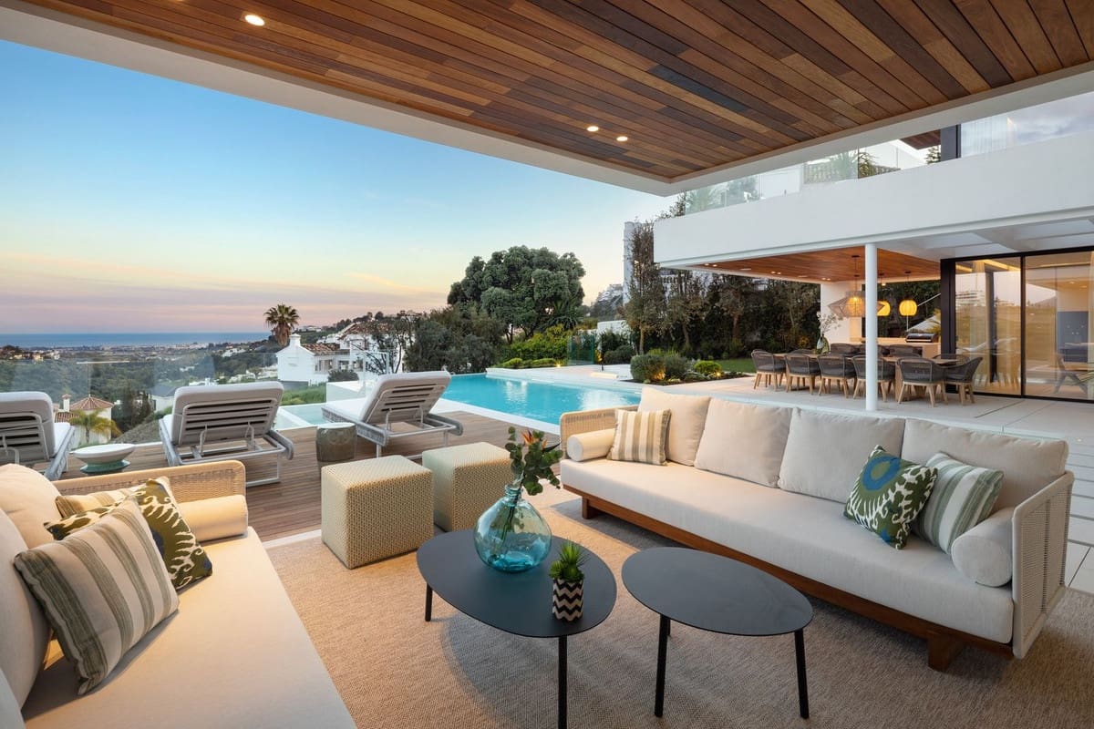 6 soveværelse Villa til salg i La Quinta med swimmingpool - € 6.995.000 (Ref: 9983306)