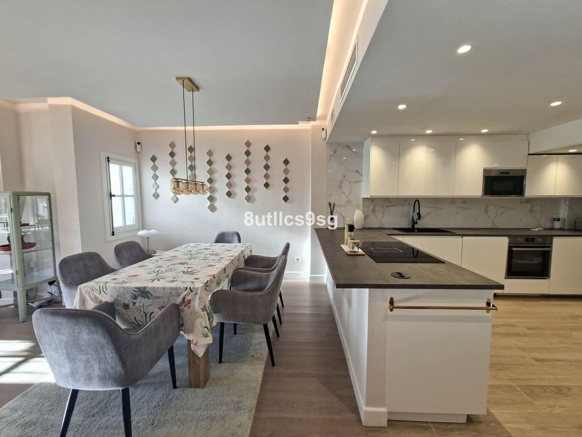 3 bedroom Apartment for sale in Nueva Andalucia with pool - € 565,000 (Ref: 9983307)