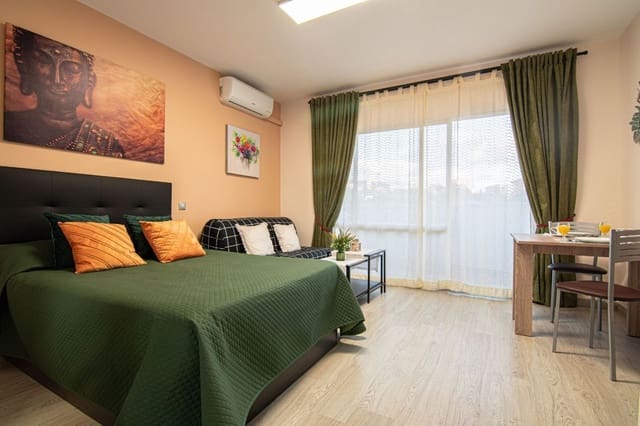 Studio til salgs i Benalmádena med svømmebasseng - € 245 000 (Ref: 9983308)