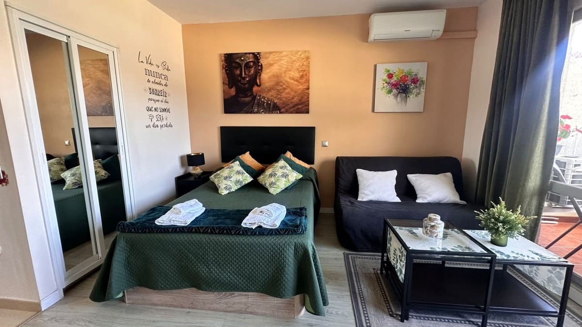 Studio for sale in Benalmadena with pool - € 245,000 (Ref: 9983308)