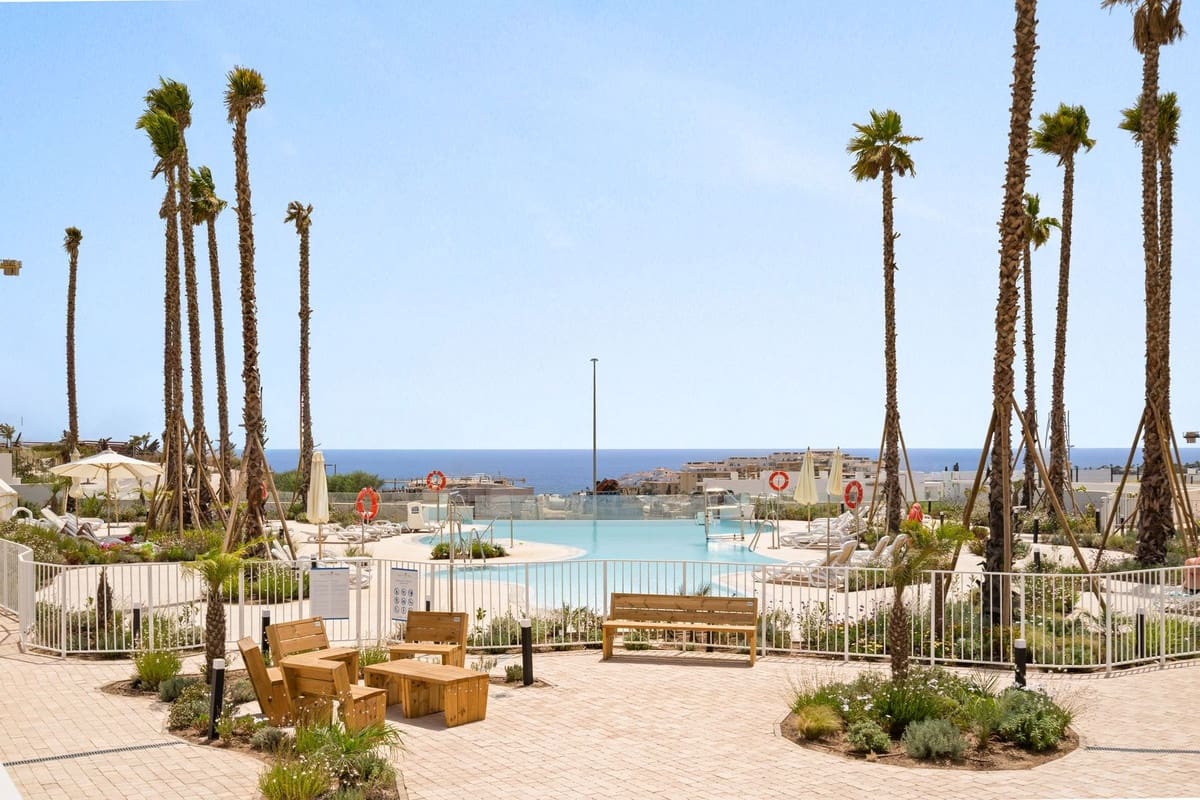 Apartamento de 3 habitaciones en La Cala de Mijas en venta con piscina - 795.000 € (Ref: 9985902)