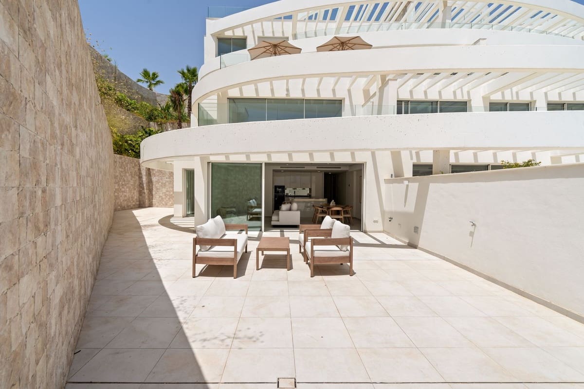 Apartamento de 3 habitaciones en La Cala de Mijas en venta con piscina - 795.000 € (Ref: 9985902)