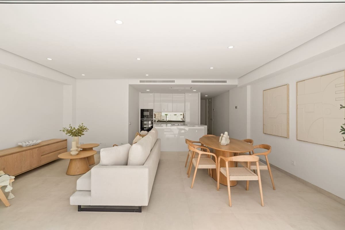 Apartamento de 3 habitaciones en La Cala de Mijas en venta con piscina - 795.000 € (Ref: 9985902)