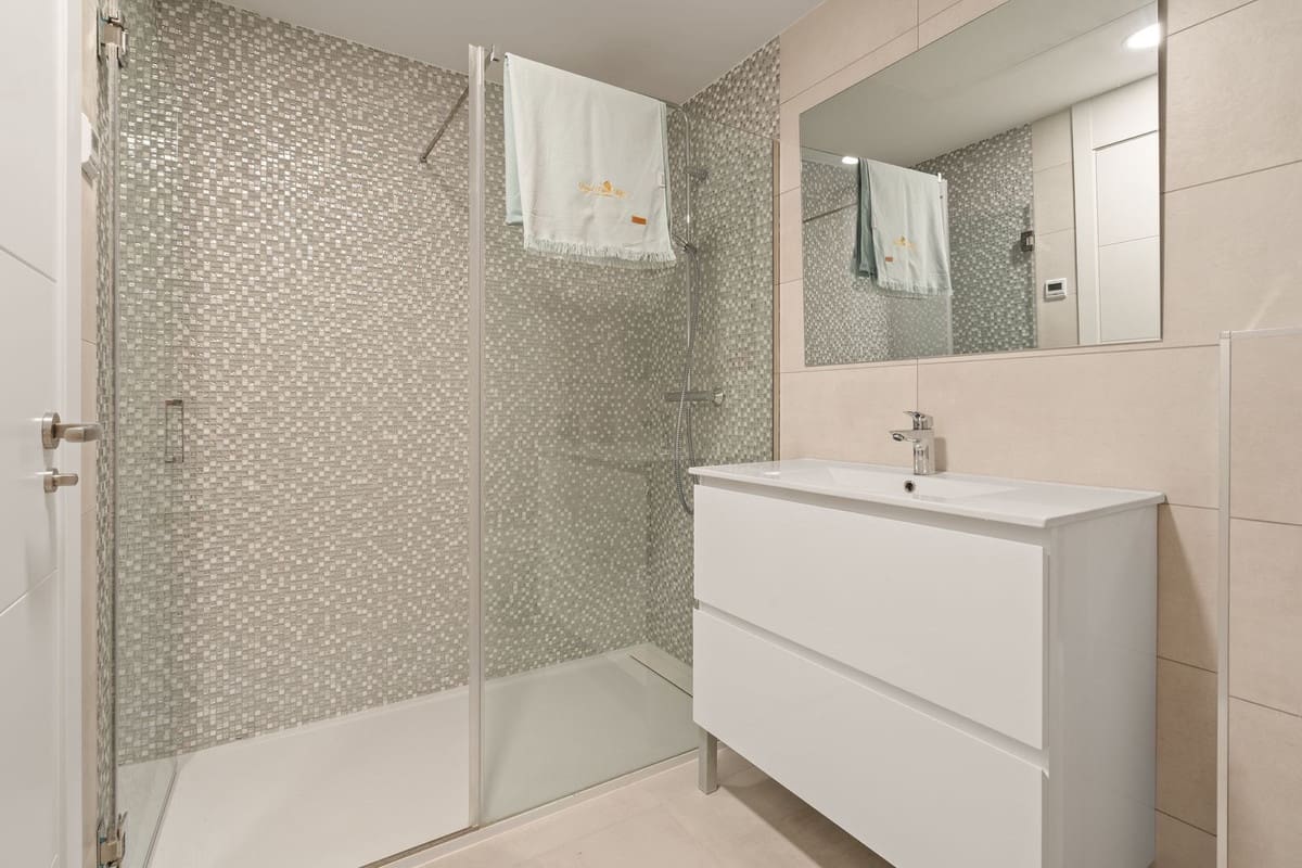 Apartamento de 3 habitaciones en La Cala de Mijas en venta con piscina - 795.000 € (Ref: 9985902)