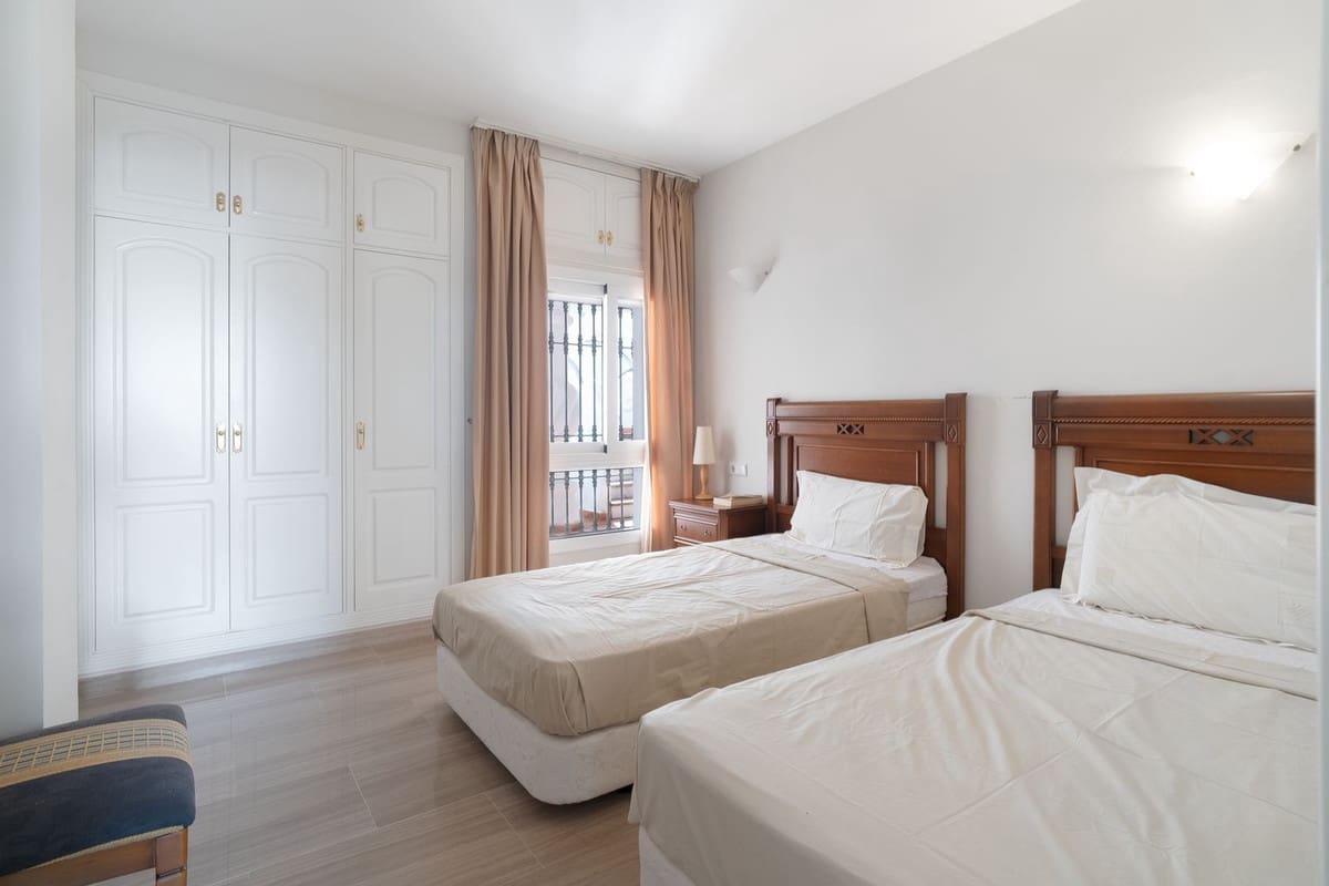 3 soverom Leilighet til salgs i Benalmadena Costa med svømmebasseng - € 745 000 (Ref: 9985904)