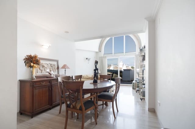 3 soverom Leilighet til salgs i Benalmadena Costa, Benalmádena med svømmebasseng - € 745 000 (Ref: 9985904)