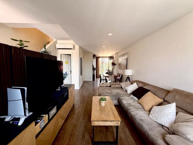 Casa de 2 habitaciones en Cerros del Águila, Mijas en venta con piscina garaje - 385.000 € (Ref: 9985906)