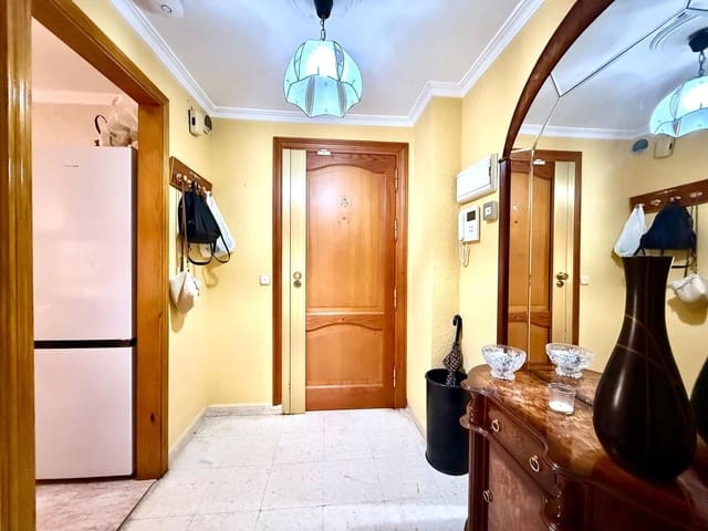 3 slaapkamer Appartement te koop in Fuengirola met garage - € 300.000 (Ref: 9985907)