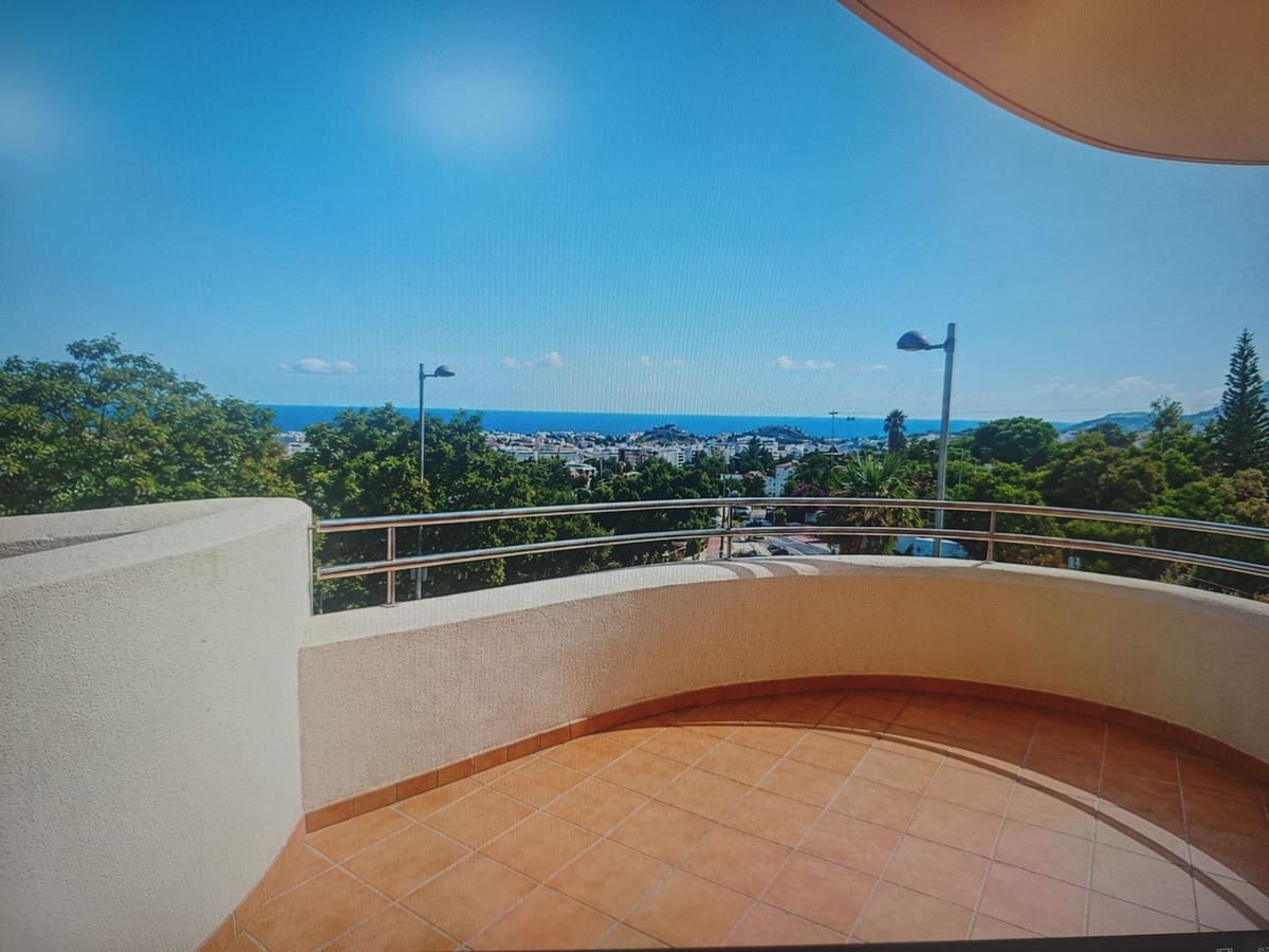 2 Zimmer Apartment zu verkaufen in Arroyo de la Miel mit Pool Garage - 370.000 € (Ref: 9985908)