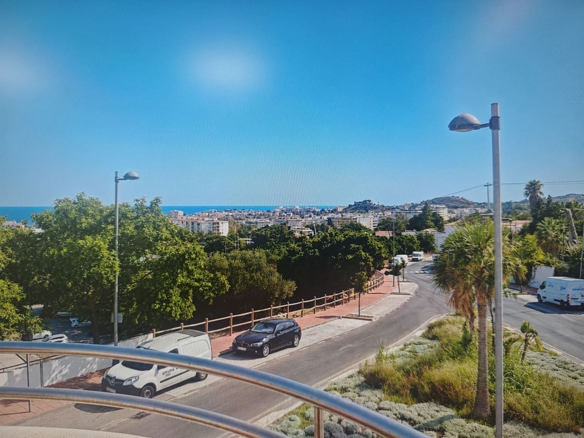 2 Zimmer Apartment zu verkaufen in Arroyo de la Miel mit Pool Garage - 370.000 € (Ref: 9985908)