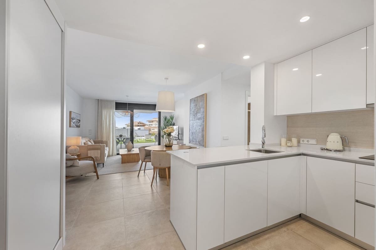 Apartamento de 2 habitaciones en Fuengirola en venta - 595.000 € (Ref: 9985909)