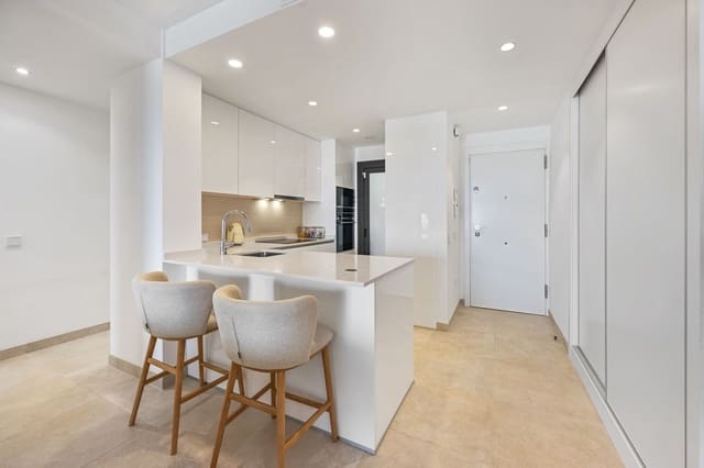 Apartamento de 2 habitaciones en Fuengirola en venta - 595.000 € (Ref: 9985909)