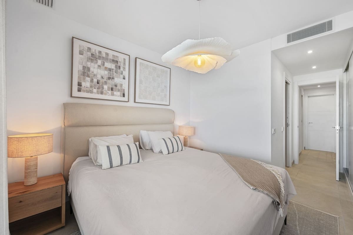 Apartamento de 2 habitaciones en Fuengirola en venta - 595.000 € (Ref: 9985909)