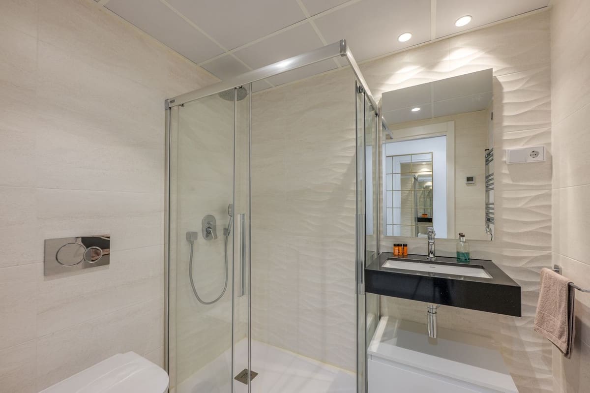 Apartamento de 2 habitaciones en Fuengirola en venta - 595.000 € (Ref: 9985909)