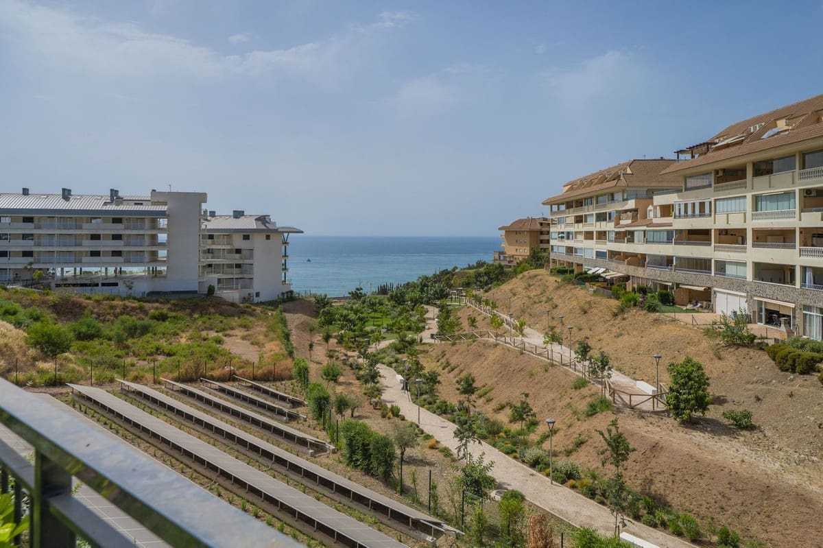 Apartamento de 2 habitaciones en Fuengirola en venta - 595.000 € (Ref: 9985909)