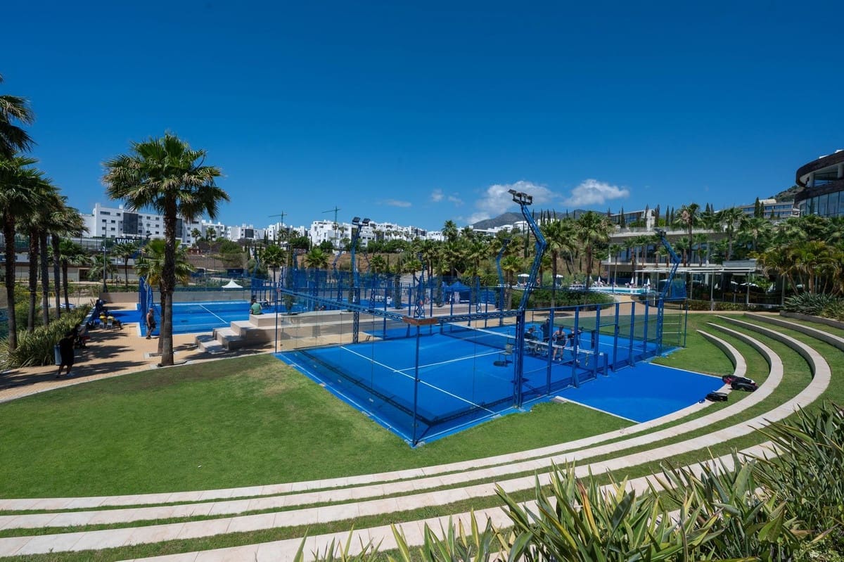 Apartamento de 2 habitaciones en Fuengirola en venta - 595.000 € (Ref: 9985909)