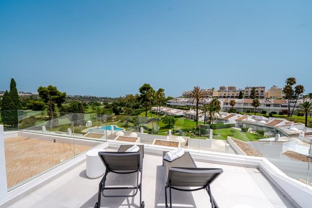 2 soveværelse Lejlighed til salg i Nueva Andalucia, Marbella med swimmingpool - € 945.000 (Ref: 9985910)