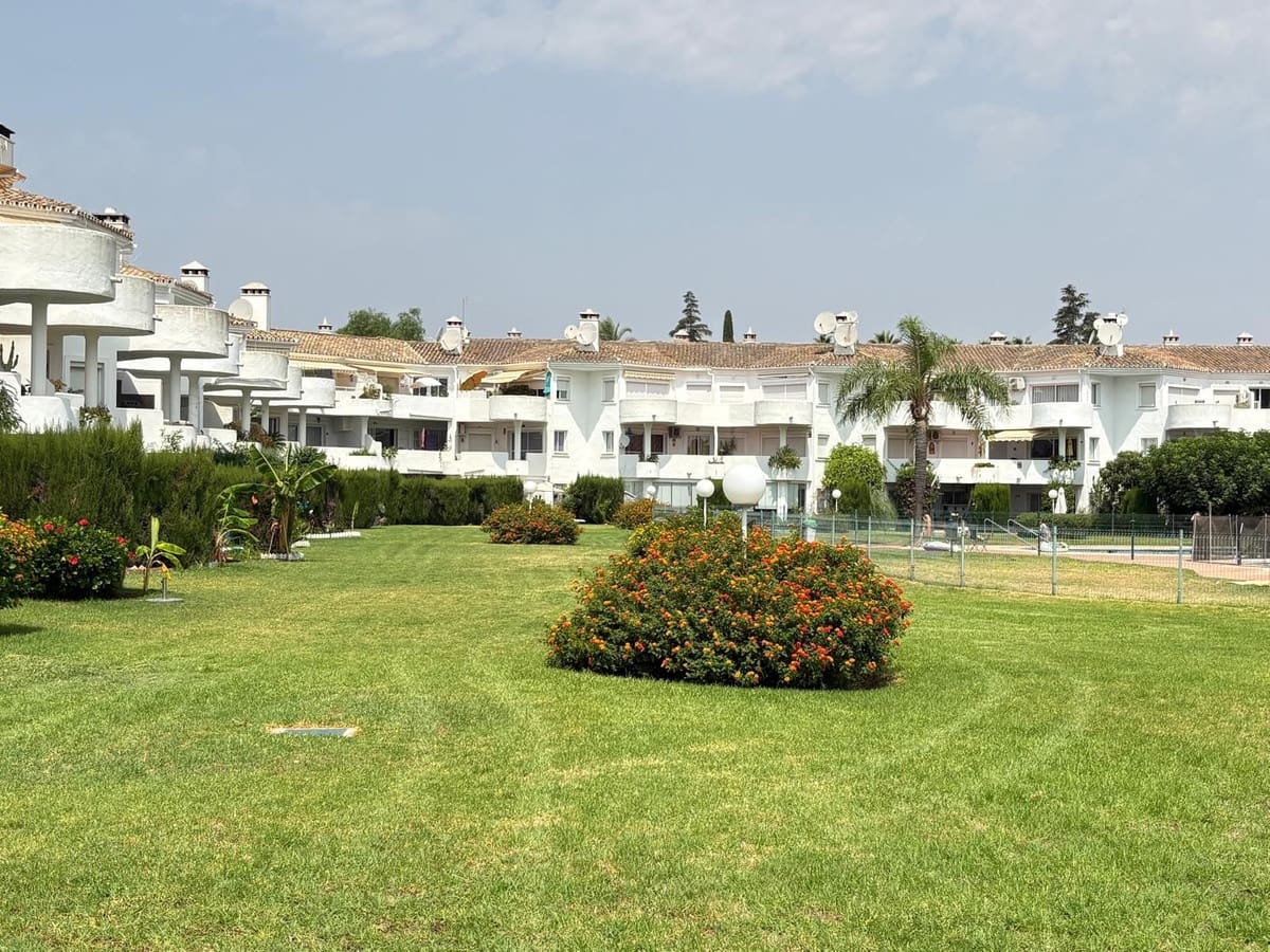 2 slaapkamer Appartement te koop in Mijas Golf met zwembad - € 340.000 (Ref: 9989868)