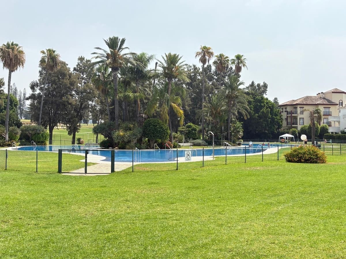 2 slaapkamer Appartement te koop in Mijas Golf met zwembad - € 340.000 (Ref: 9989868)