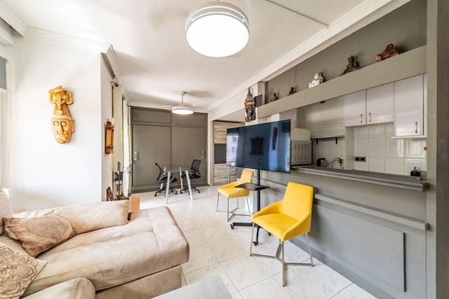 Apartamento de 1 habitación en Playa Bajadilla - Puertos, Marbella en venta - 435.000 € (Ref: 9991836)